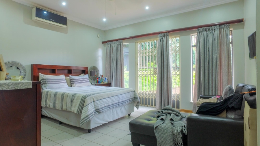 4 Bedroom Property for Sale in Safari Gardens North West